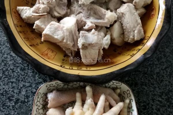 排骨鸡爪木瓜汤的做法图解5