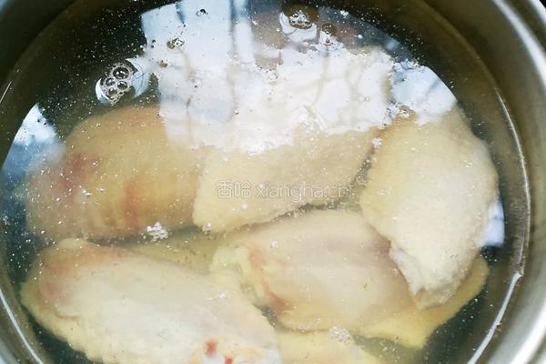 玉米可乐鸡翅的做法图解1