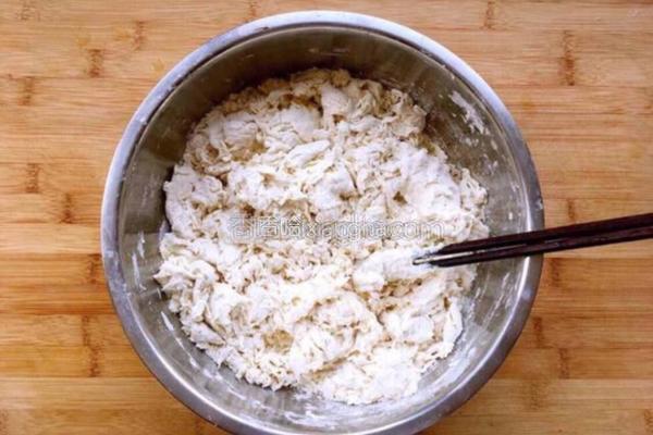 发面豆沙烙饼的做法图解1
