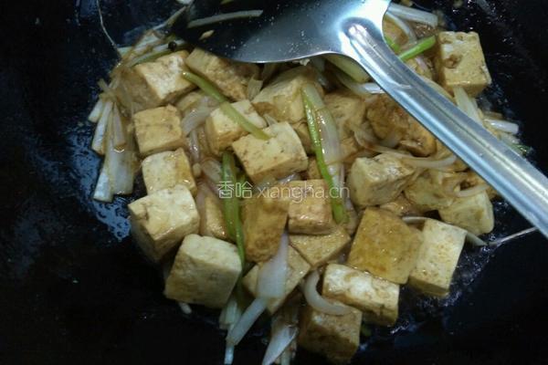 葱烧豆腐的做法图解4