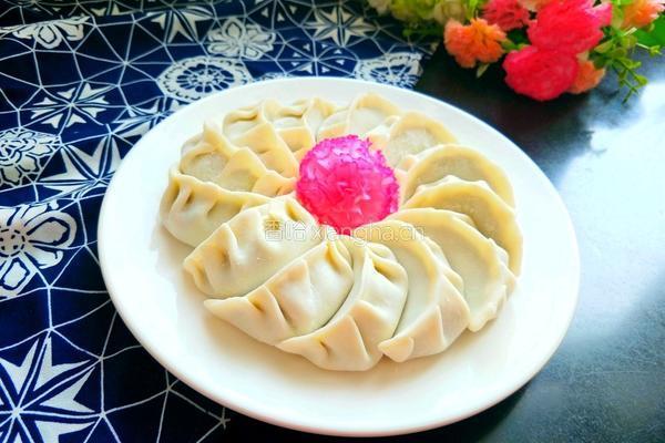 韭菜猪肉馅饺子的做法图解1