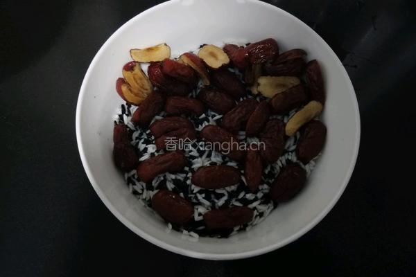 黑糯米红枣粥的做法图解6