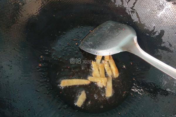 蒜薹炒腊肠的做法图解6