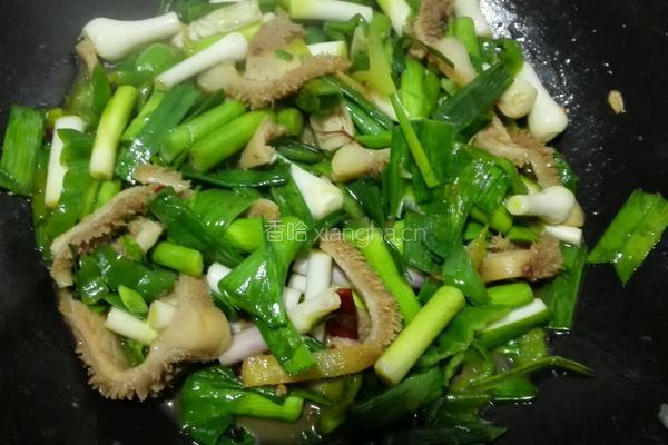 毛肚炒蒜苗的做法图解6