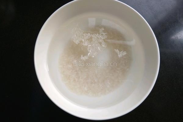 菠萝米粥的做法图解2
