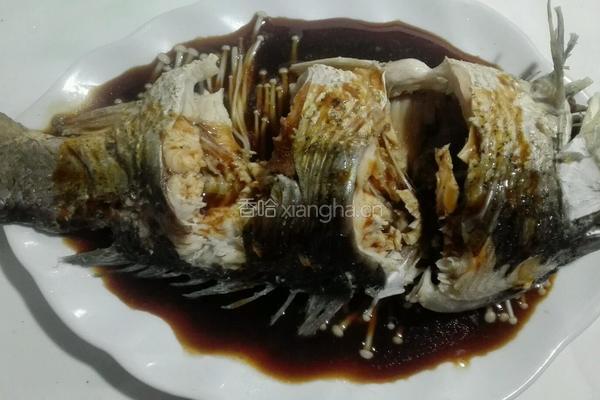 蒜爆鲤鱼的做法图解7