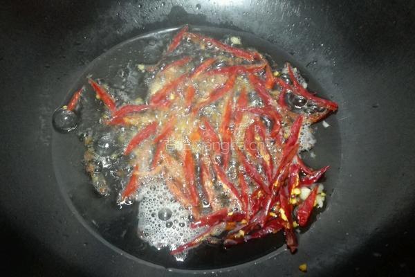 蒜爆鲤鱼的做法图解9