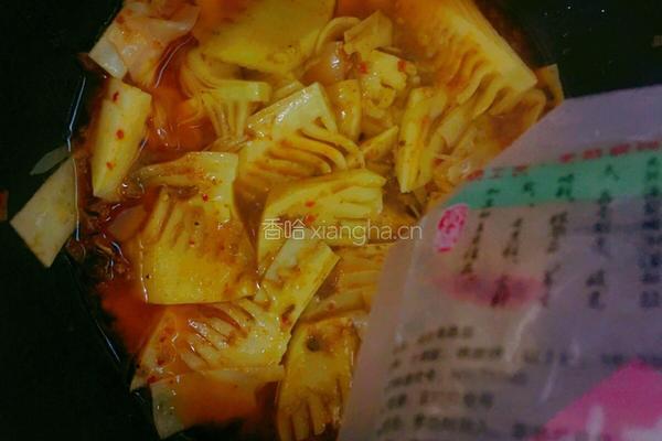 香菇酱炒春笋的做法图解5