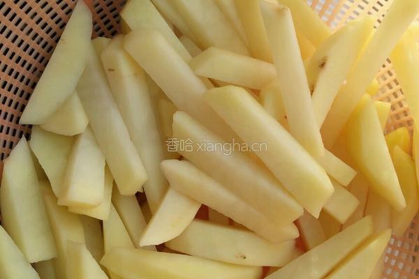 老干妈土豆条的做法图解1