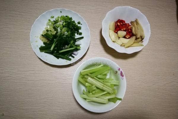 香辣花螺的做法图解1