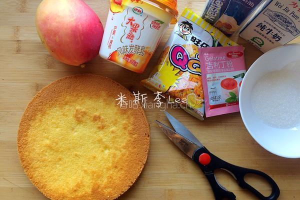 酸奶芒果慕斯蛋糕的做法图解1