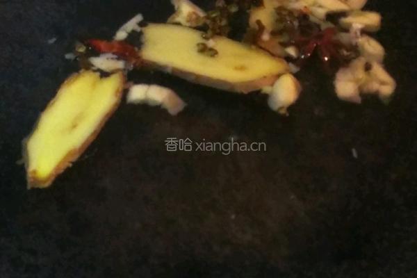 红烧肉(绝对适合老人孩子还有女朋友的胃)的做法图解3