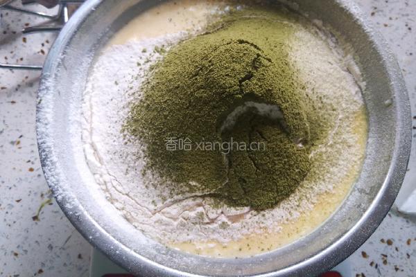 抹茶毛巾卷的做法图解2