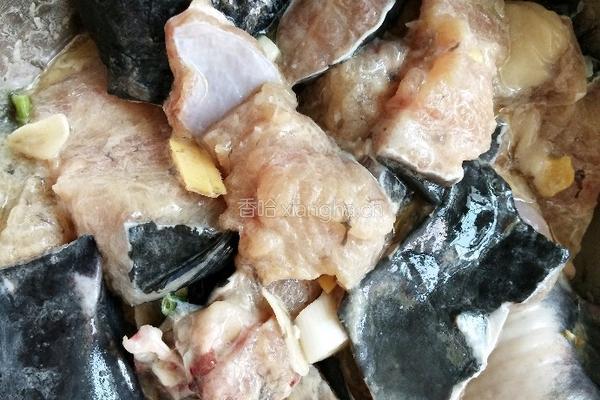 烧鲶鱼的做法图解3