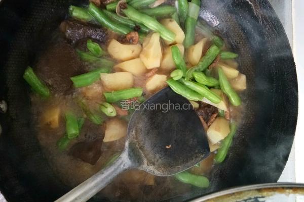 家常土豆豆角炖肉的做法图解4