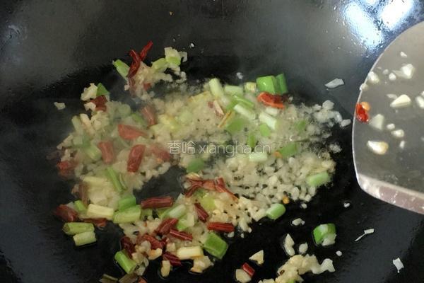 韭菜炒鸭血的做法图解6