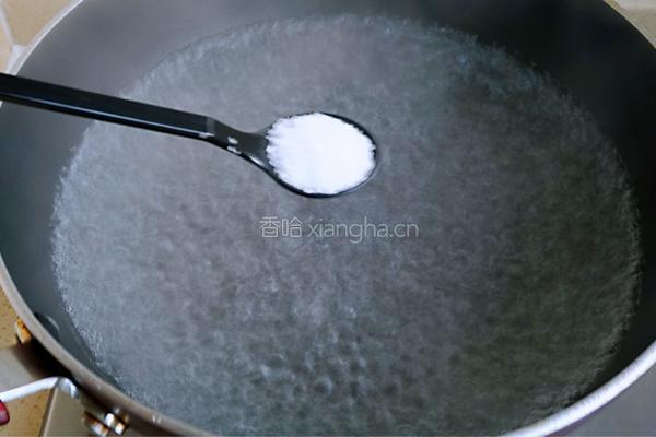 菠菜豆腐粉丝汤的做法图解1