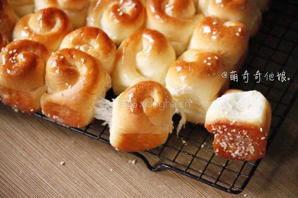 蜂蜜脆底小面包的做法图解1