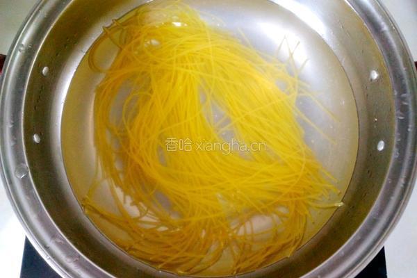 肉末黄瓜丝打卤面的做法图解4