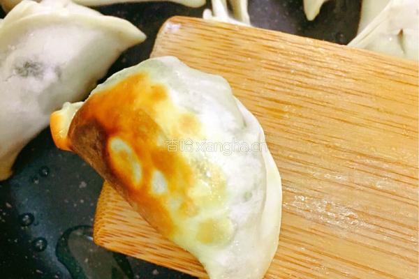 鸡蛋抱饺的做法图解4
