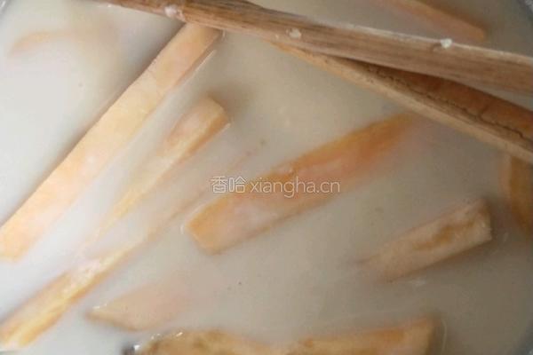 油炸地瓜条的做法图解5