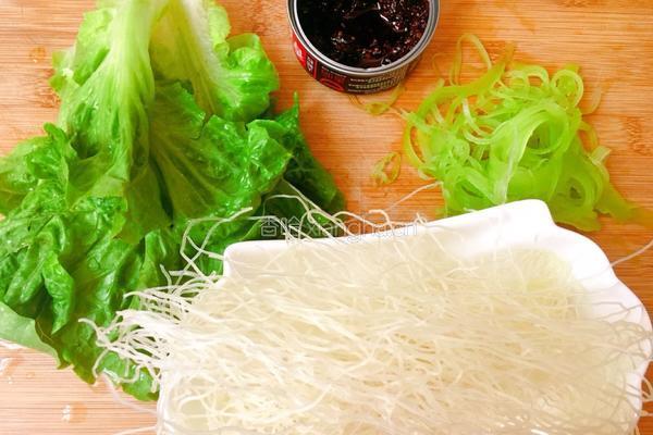 麻辣香菇酱凉拌粉丝的做法图解4