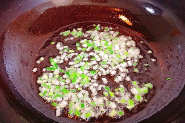 雪里蕻炖黄豆芽的做法图解6