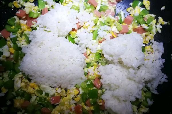 炒花饭的做法图解8