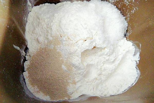茴香素馅饼的做法图解1