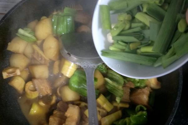 春笋萝卜烩菜的做法图解7
