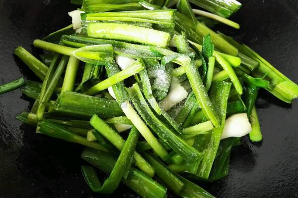 大蒜炒鸭肝的做法图解10
