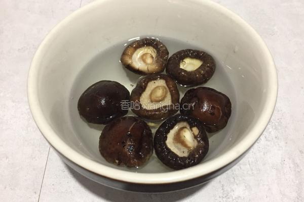 又香又好喝的鸡汤的做法图解3