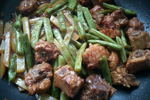 豆角土豆炖排骨的做法图解23