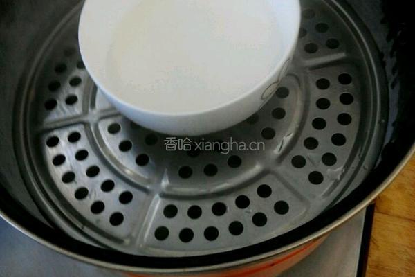 牛奶布丁的做法图解2