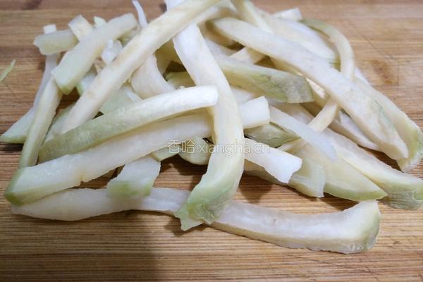 萝卜条蒸腊肉的做法图解4