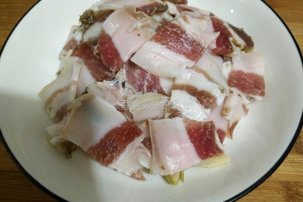 萝卜条蒸腊肉的做法图解5