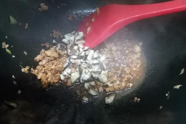 肉末榨菜香菇蒸豆腐的做法图解11