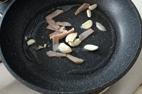 柿子椒炒苦瓜的做法图解7