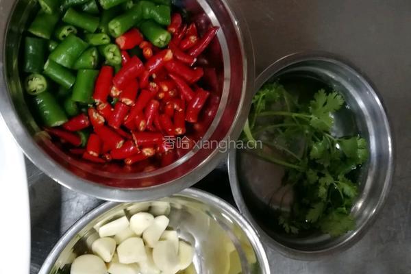 黄焖鱼的做法图解2