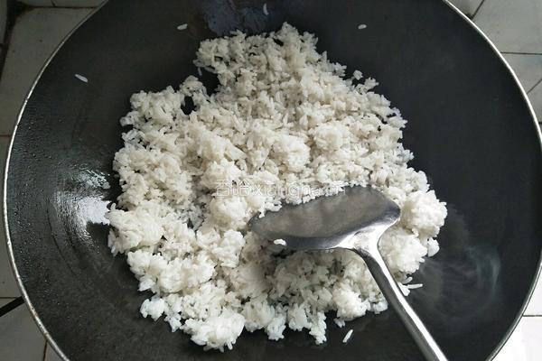 黄金杂蔬炒饭的做法图解8