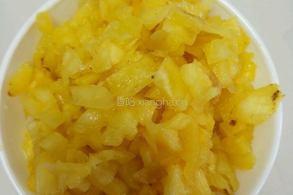 菠萝果酱的做法图解1