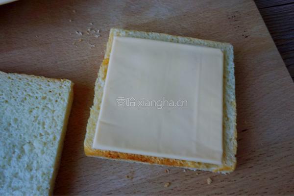 萨拉米风干肠三明治的做法图解5