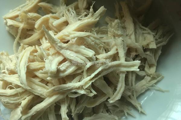 香拌手撕鸡胸肉杏鲍菇的做法图解3