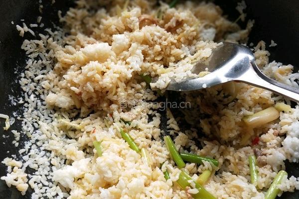 多味炒饭的做法图解17