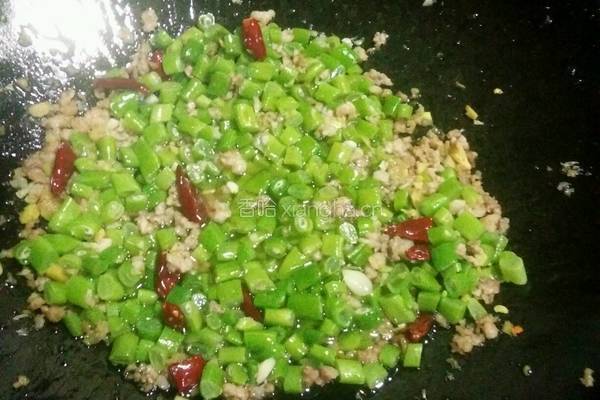 肉末豆角的做法图解7