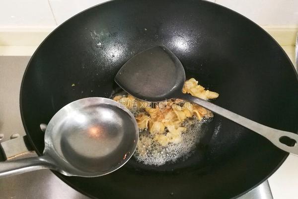 椒盐咸肉炒芦蒿的做法图解6