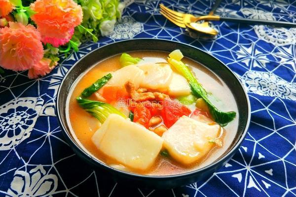番茄肉丝煮年糕的做法图解1