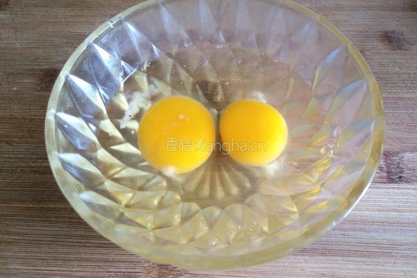 香椿鸡蛋丝的做法图解1