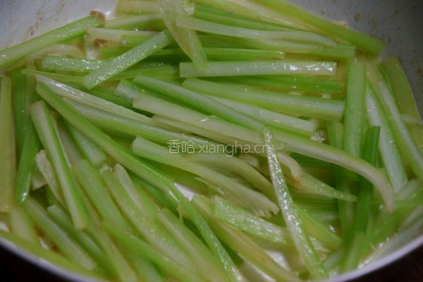 西芹炒肉丝的做法图解5