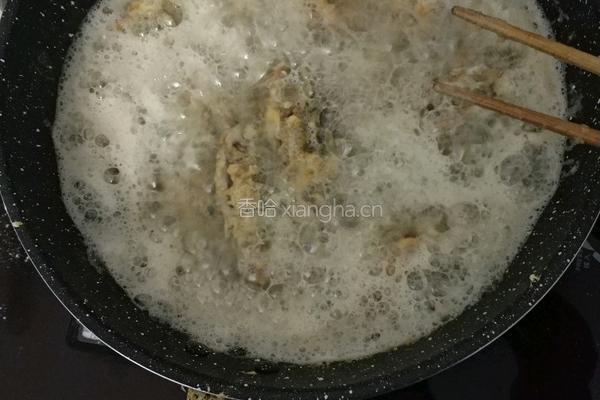 油炸鲫鱼的做法图解4